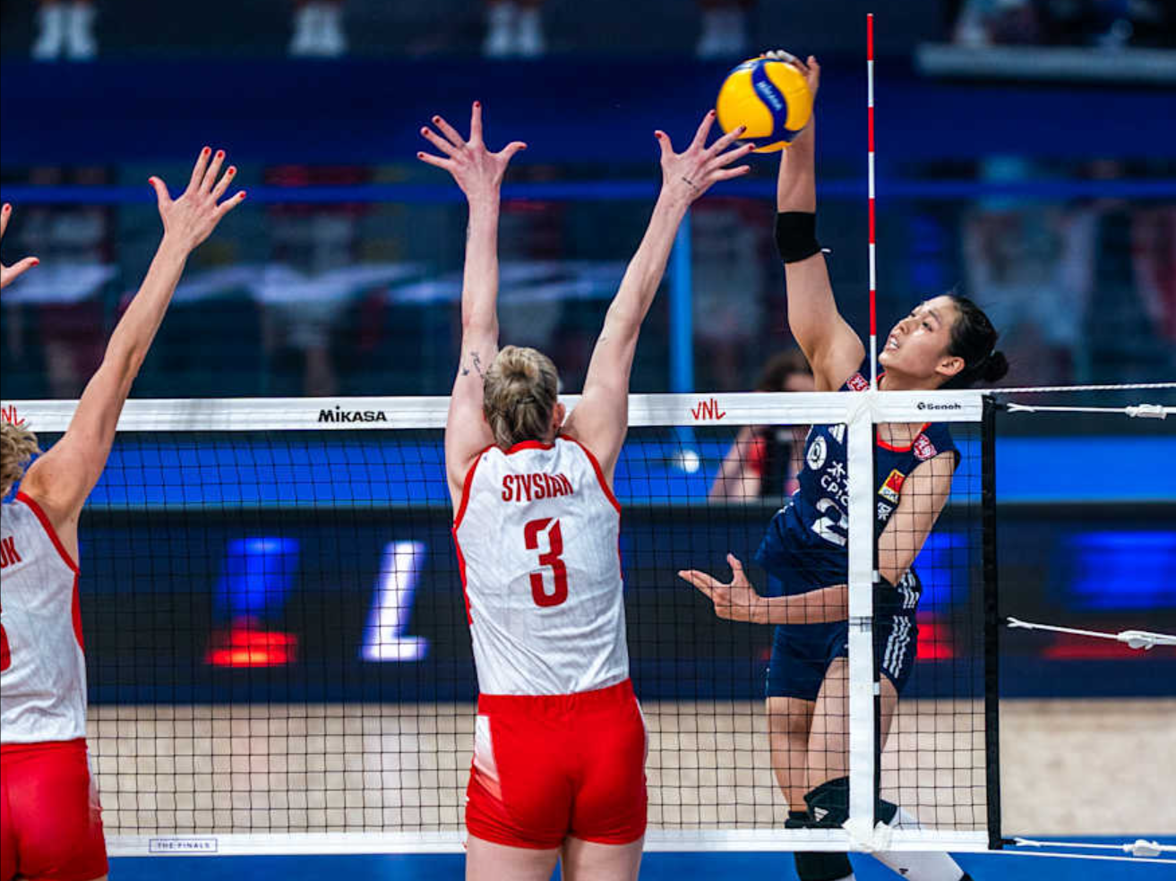 及格的表现, ue, 她可以疯狂