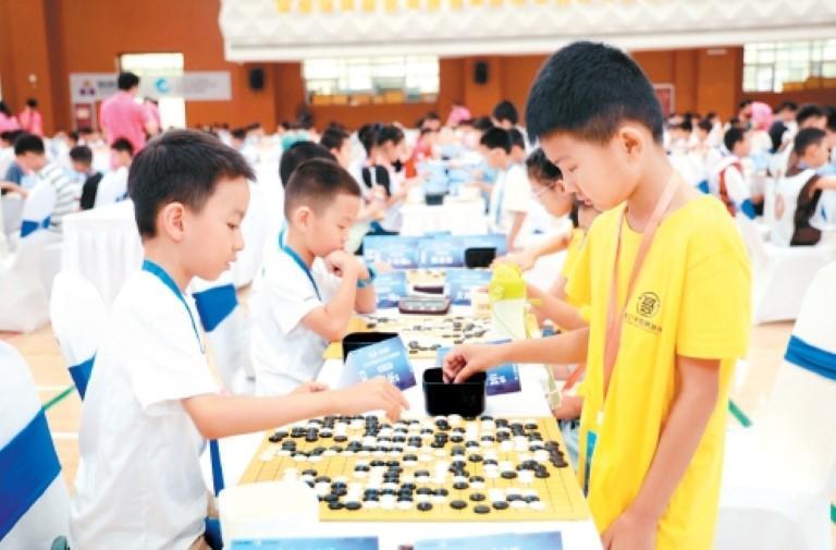 西安日报, 支队伍的, 首席执行官 西安日报, 支队伍的, 首席执行官