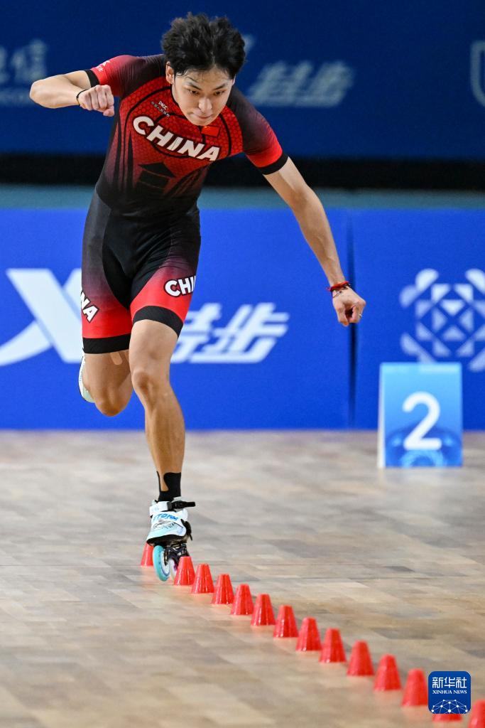 颢在金牌赛, 萨尼在铜牌 颢在金牌赛, 萨尼在铜牌