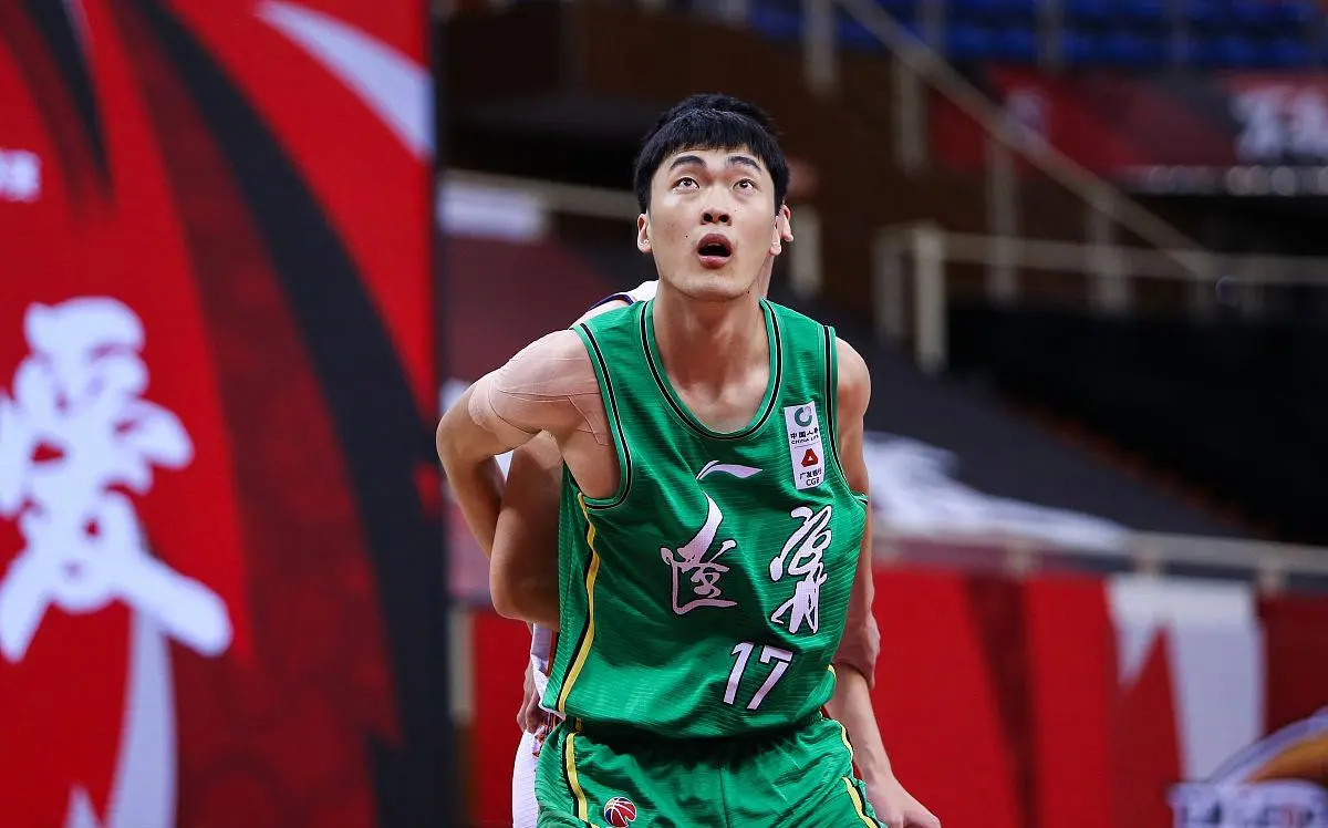 amp, 并且逐年增 amp, 并且逐年增